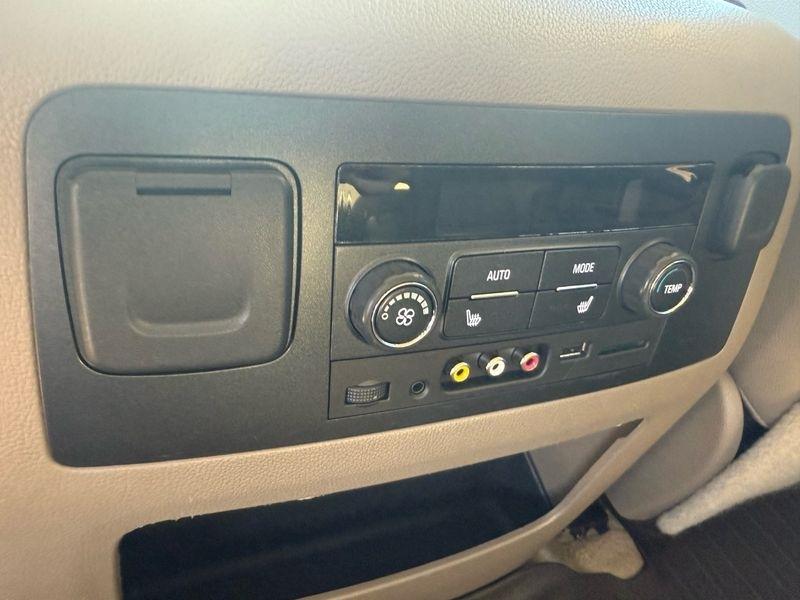 Chevrolet Suburban 4WD 4dr LTZ 2015