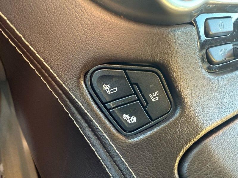 Chevrolet Suburban 4WD 4dr LTZ 2015