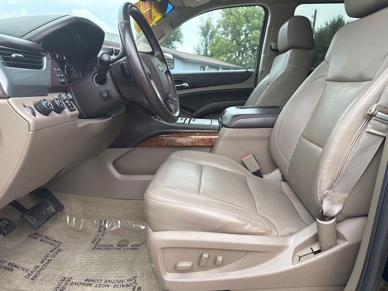 2015 Chevrolet Suburban LTZ - Photo 14