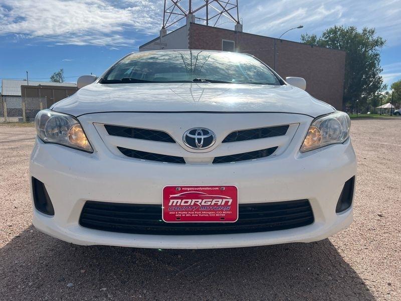 Toyota Corolla 4dr Sdn Auto LE (Natl) 2012