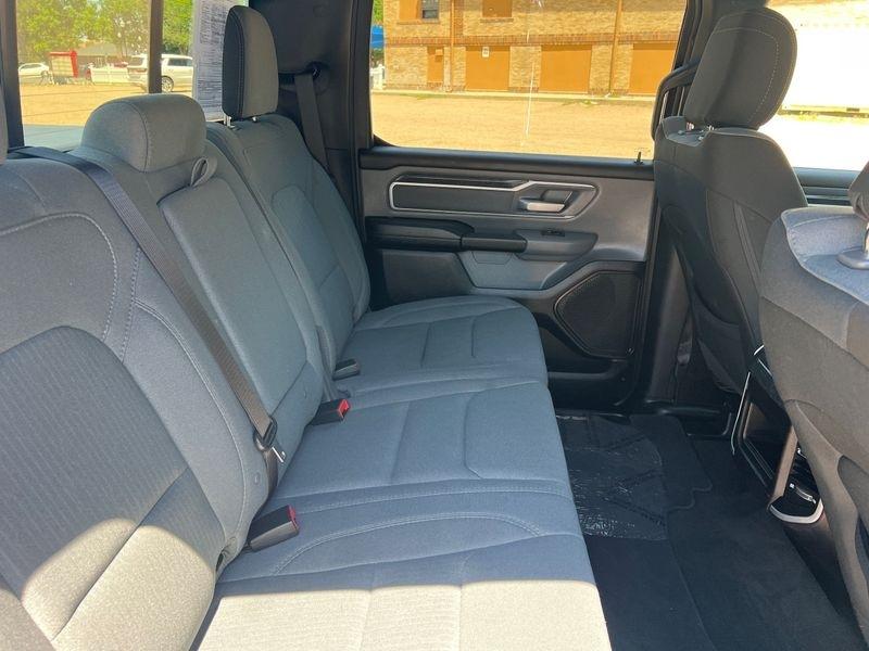 RAM 1500 Big Horn 4x4 Crew Cab 5'7" Box 2022