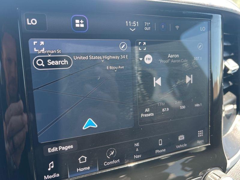 RAM 1500 Big Horn 4x4 Crew Cab 5'7" Box 2022