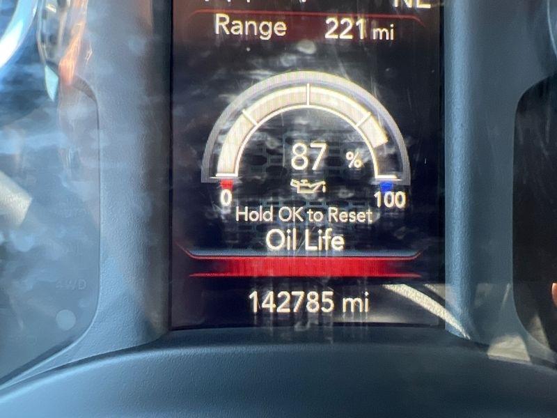 RAM 1500 Big Horn 4x4 Crew Cab 5'7" Box 2022