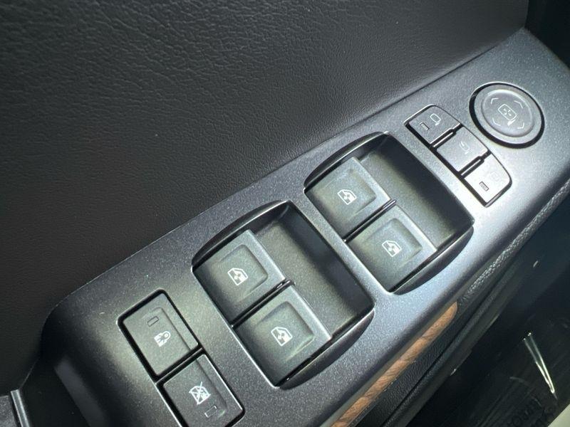 GMC Yukon 4WD 4dr Denali 2018