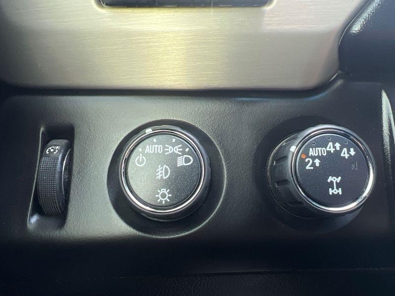 GMC Yukon 4WD 4dr Denali 2018