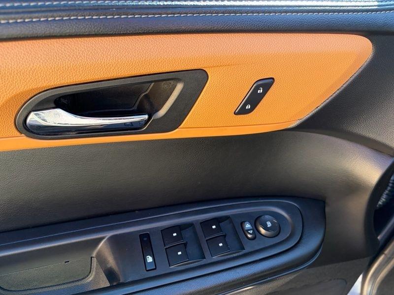 Chevrolet Traverse AWD 4dr LT w/2LT 2013