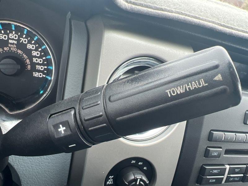 Ford F-150 4WD SuperCrew 145" Platinum 2012