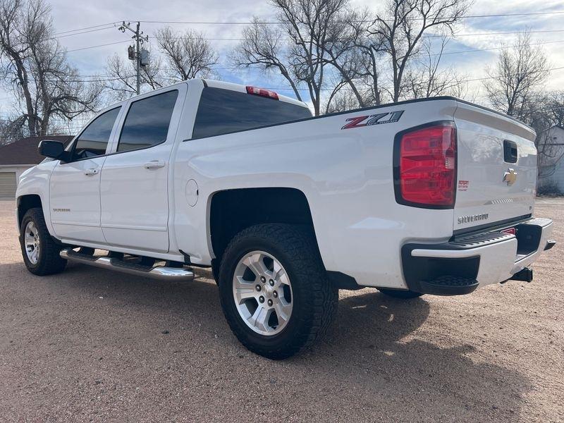 Chevrolet Silverado 1500 4WD Crew Cab 143.5" LT w/2LT 2018