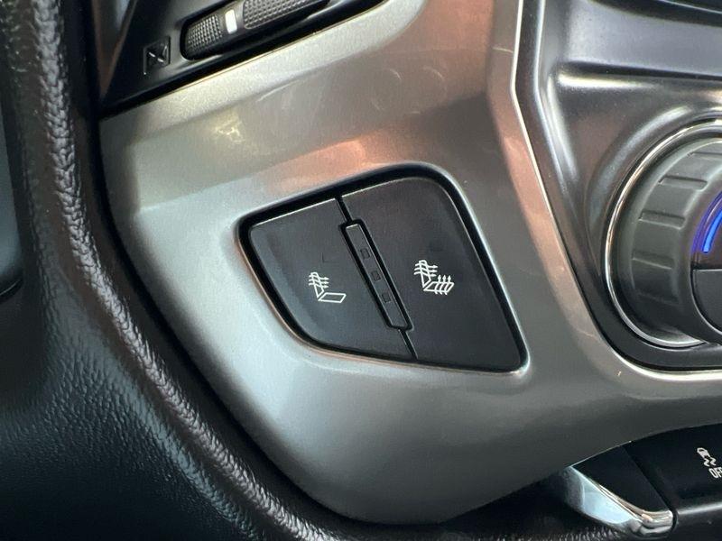 Chevrolet Silverado 1500 4WD Crew Cab 143.5" LT w/2LT 2018