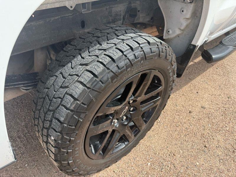 Chevrolet Silverado 1500 4WD Crew Cab 147" Custom Trail Boss 2021