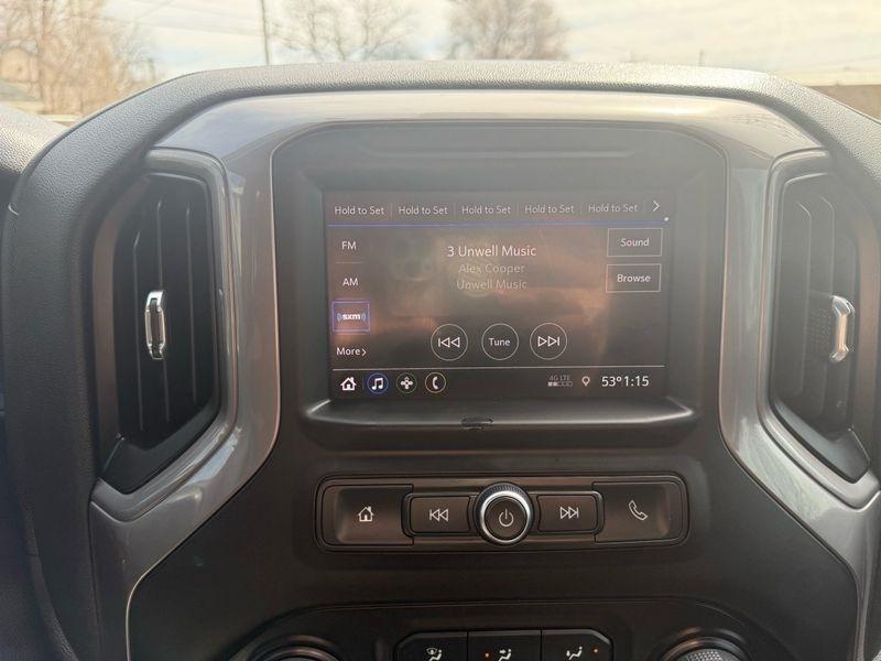 Chevrolet Silverado 1500 4WD Crew Cab 147" Custom Trail Boss 2021