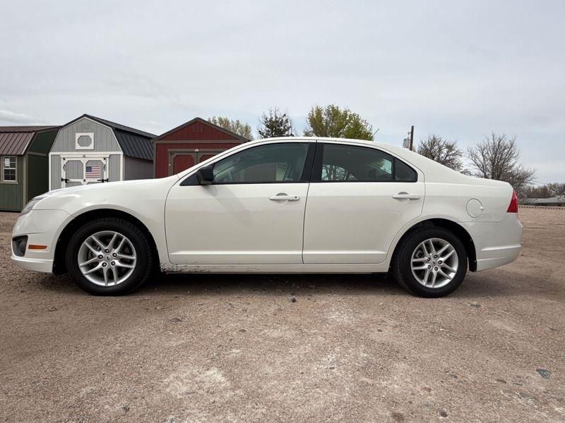 Ford Fusion 4dr Sdn S FWD 2012
