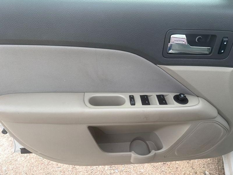 Ford Fusion 4dr Sdn S FWD 2012