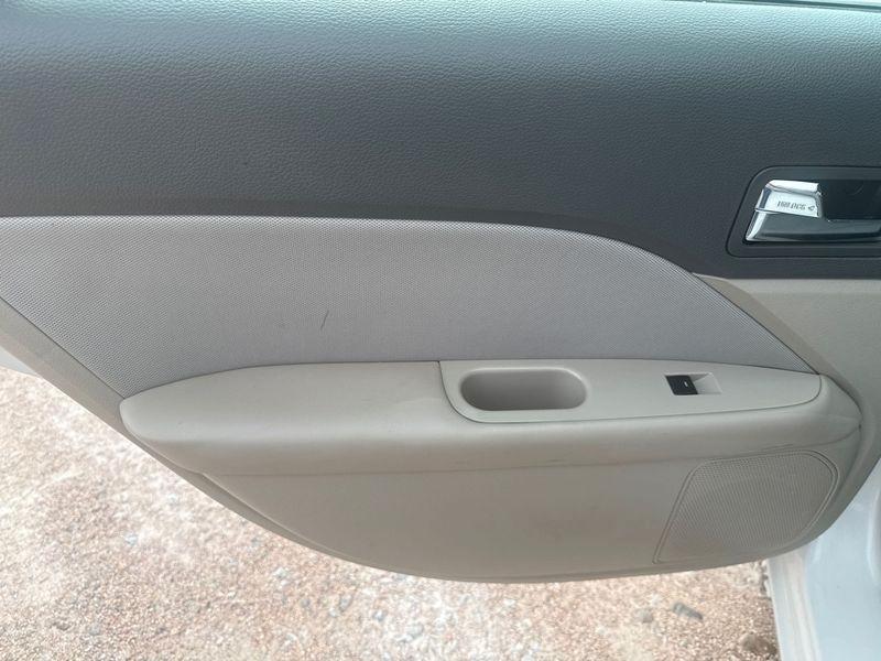 Ford Fusion 4dr Sdn S FWD 2012