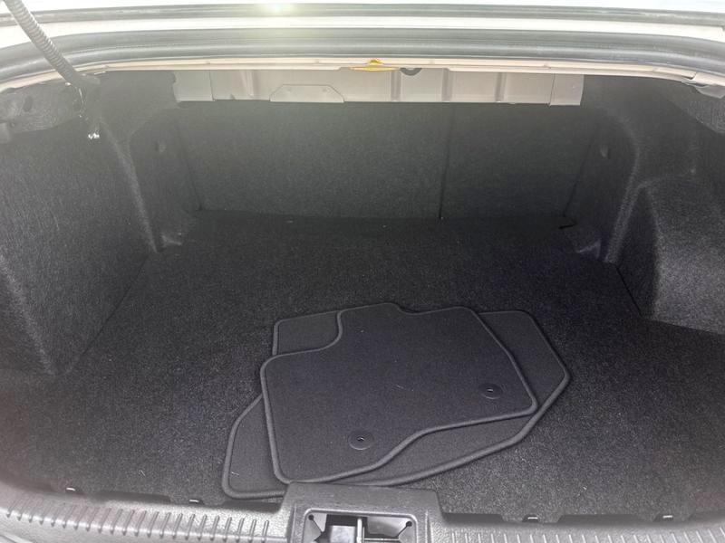 Ford Fusion 4dr Sdn S FWD 2012