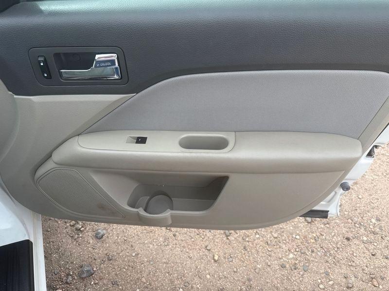 Ford Fusion 4dr Sdn S FWD 2012