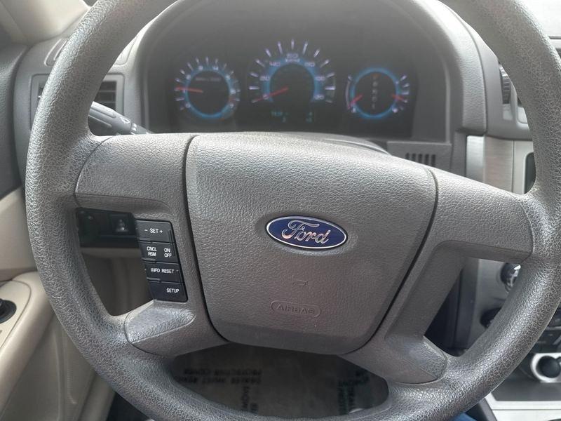 Ford Fusion 4dr Sdn S FWD 2012