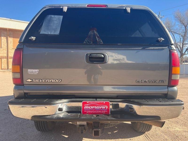 Chevrolet Silverado 2500HD Ext Cab 143.5" WB 4WD LS 2002