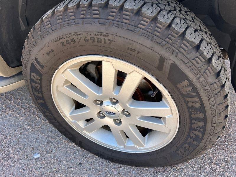 Ford Explorer 4WD 4dr Eddie Bauer 2010