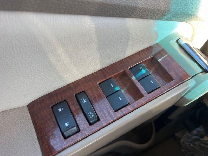 Ford Explorer 4WD 4dr Eddie Bauer 2010