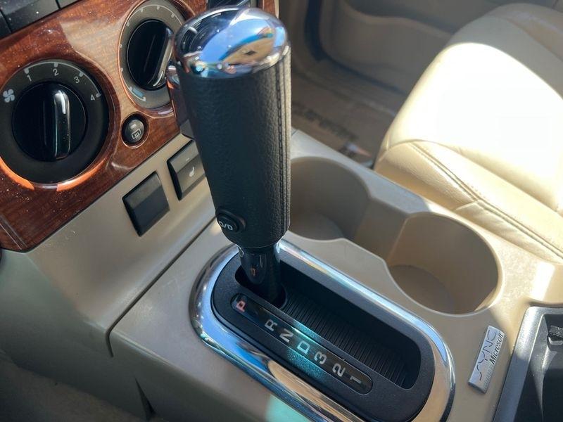 Ford Explorer 4WD 4dr Eddie Bauer 2010