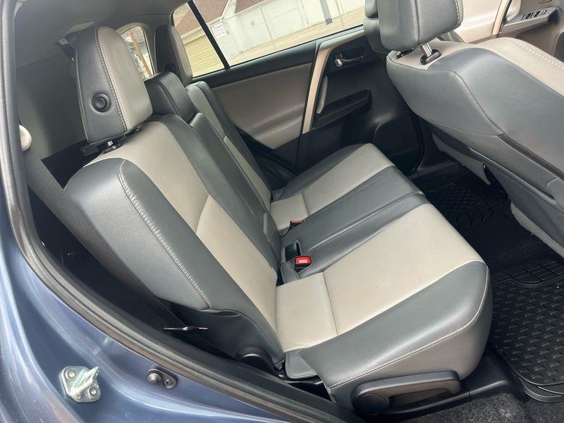 Toyota RAV4 AWD 4dr Limited (Natl) 2014