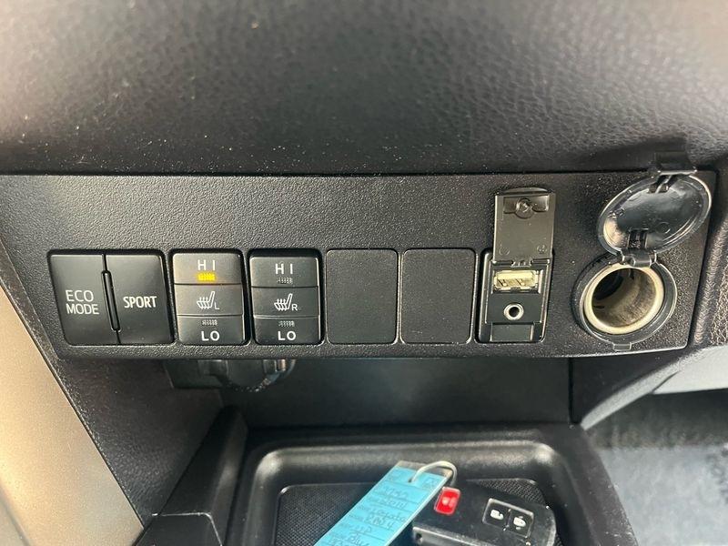 Toyota RAV4 AWD 4dr Limited (Natl) 2014