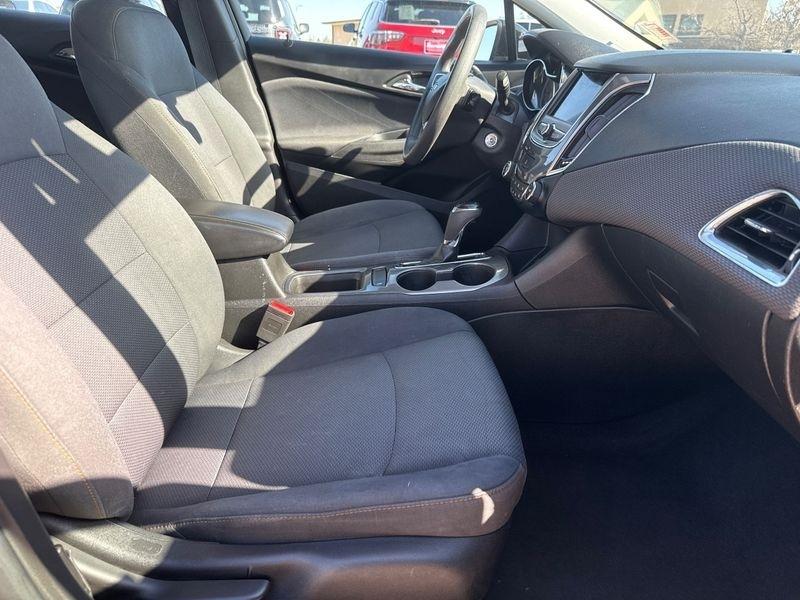 Chevrolet Cruze 4dr HB LS 2019