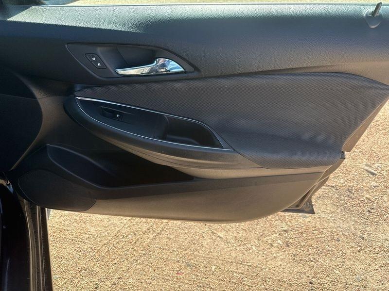 Chevrolet Cruze 4dr HB LS 2019