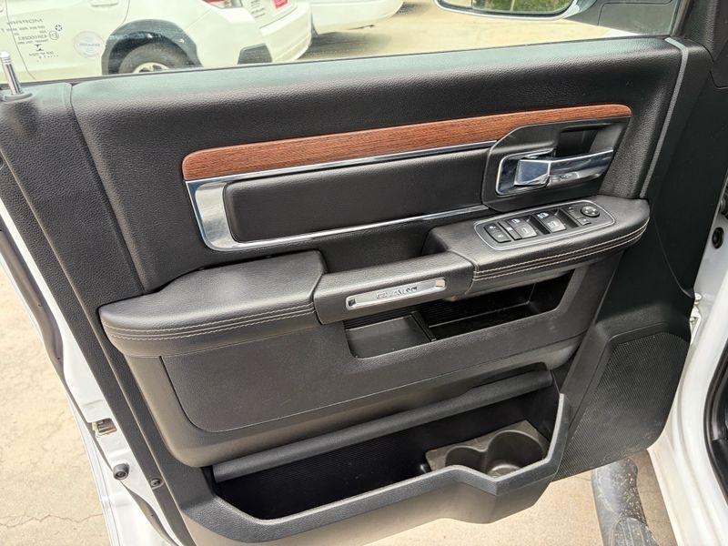 RAM 1500 Laramie 4x4 Crew Cab 5'7" Box 2018