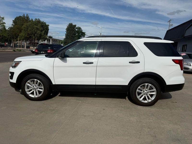 Ford Explorer Base 4WD 2017