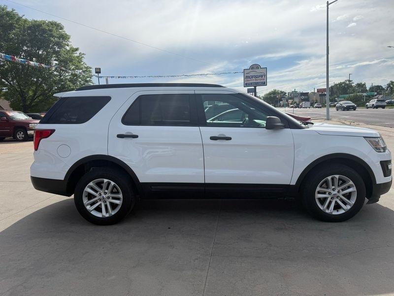 Ford Explorer Base 4WD 2017
