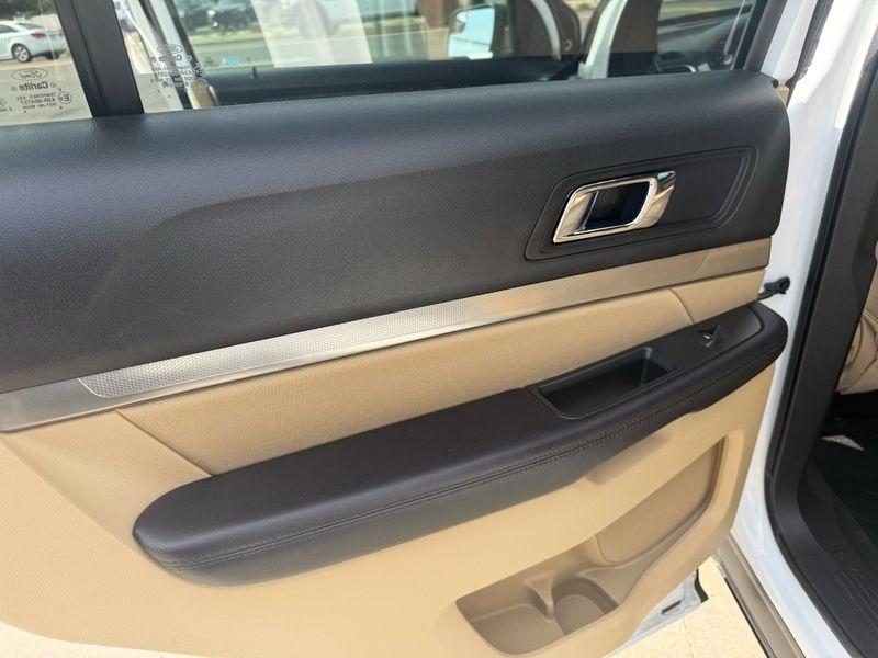 Ford Explorer Base 4WD 2017
