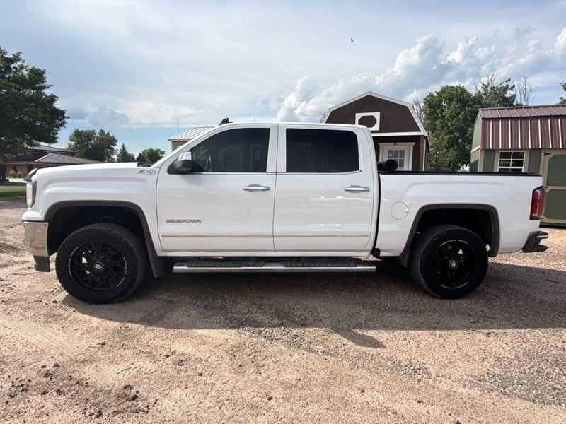 GMC Sierra 1500 4WD Crew Cab 143.5" SLT 2016
