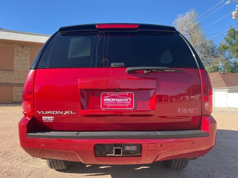 GMC Yukon XL 4WD 4dr 1500 SLT 2013