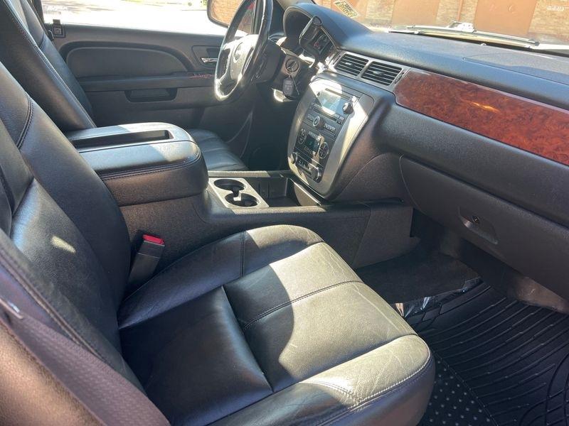 GMC Yukon XL 4WD 4dr 1500 SLT 2013