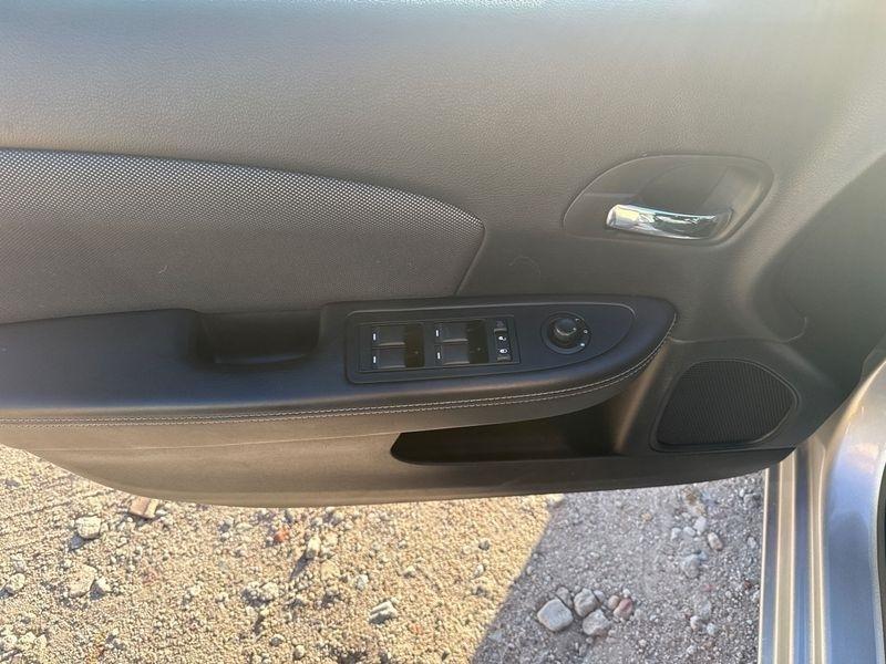 Dodge Avenger 4dr Sdn SE 2013