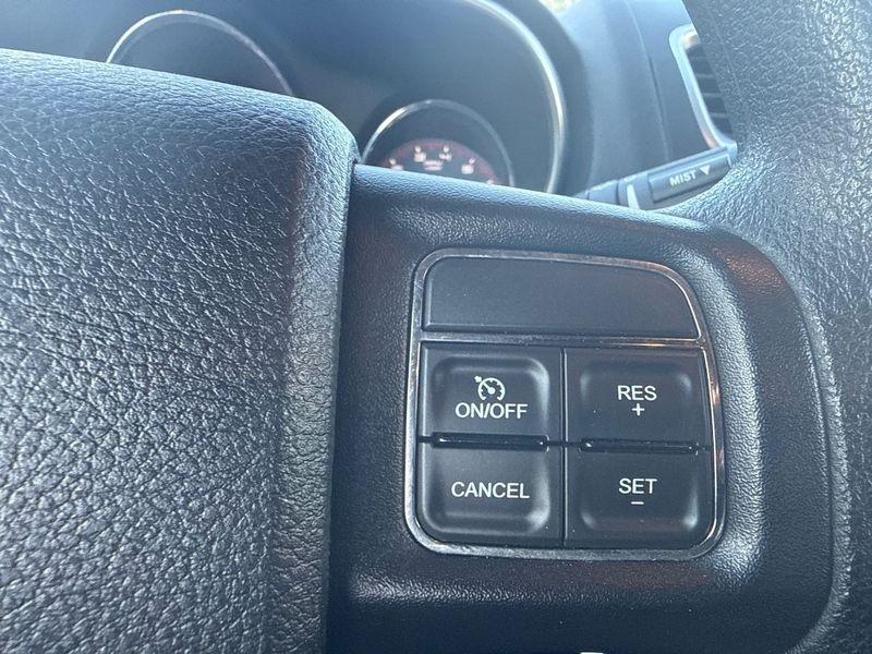 Dodge Avenger 4dr Sdn SE 2013
