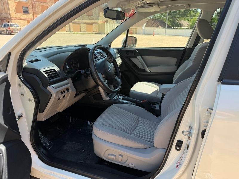 Subaru Forester 4dr CVT 2.5i Premium PZEV 2015