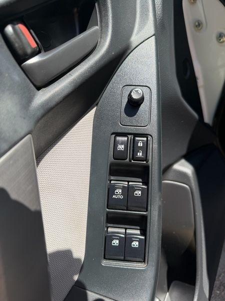 Subaru Forester 4dr CVT 2.5i Premium PZEV 2015