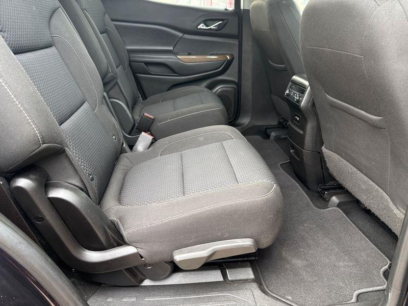 GMC Acadia AWD 4dr SLE 2021