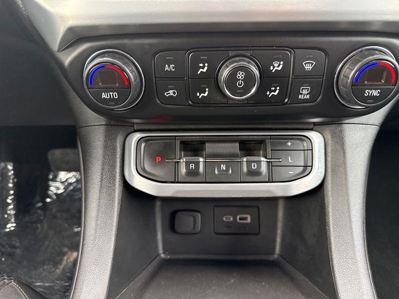 GMC Acadia AWD 4dr SLE 2021