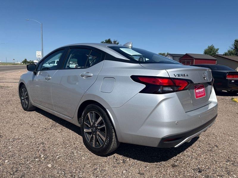 Nissan Versa SV CVT 2025