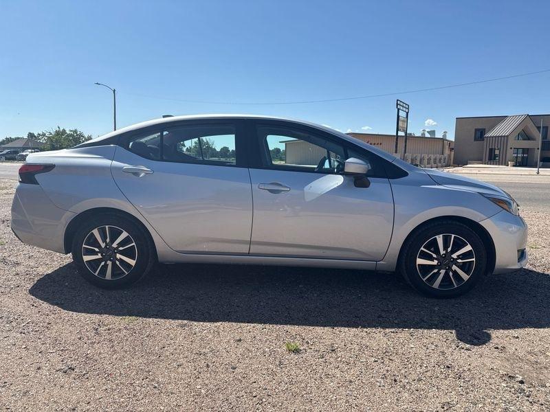 Nissan Versa SV CVT 2025
