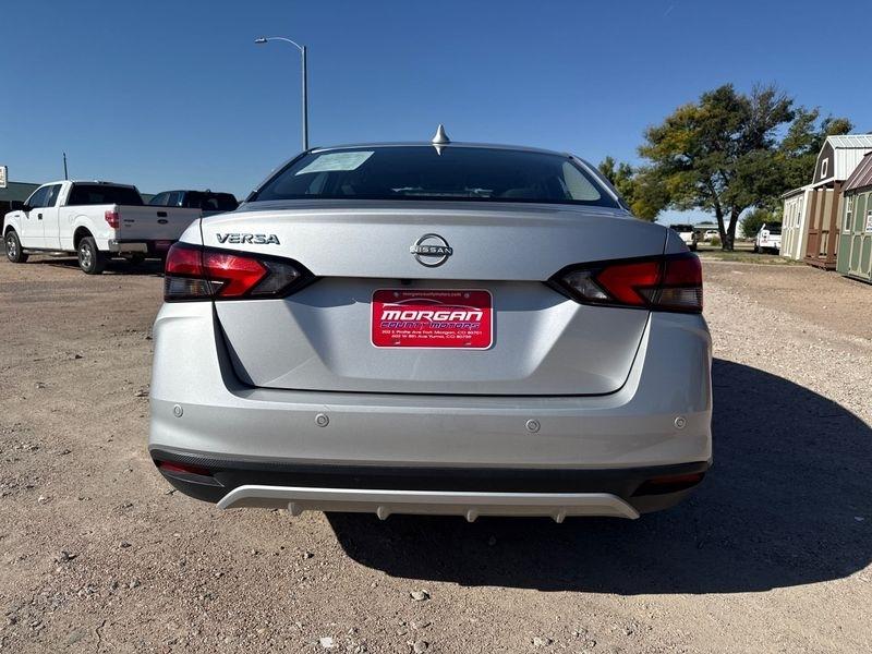 Nissan Versa SV CVT 2025