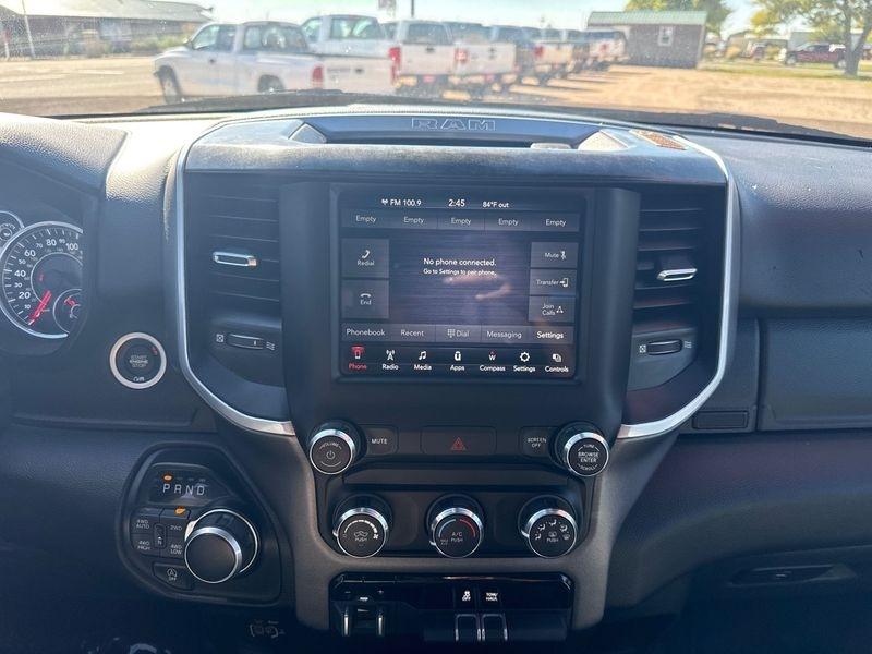 RAM 1500 Big Horn 4x4 Quad Cab 6'4" Box 2021