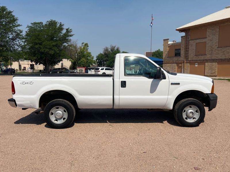 Ford Super Duty F-250 4WD Reg Cab 137" XLT 2007