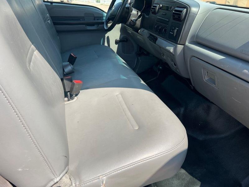 Ford Super Duty F-250 4WD Reg Cab 137" XLT 2007