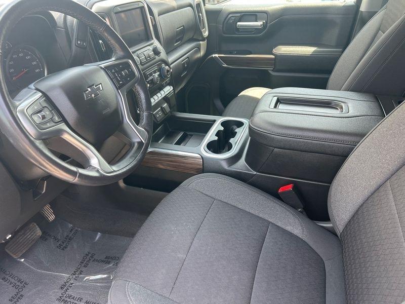 Chevrolet Silverado 1500 LTD 4WD Crew Cab 147" RST 2022