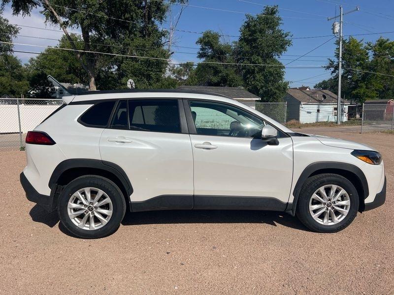 Toyota Corolla Cross LE 2WD (Natl) 2024